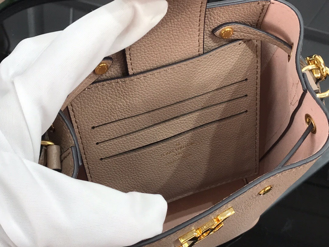 new-luxury-designer-bags-nm22049