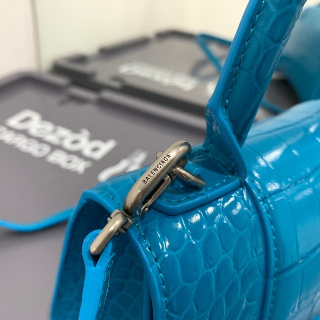 new-luxury-designer-bags-nm24077