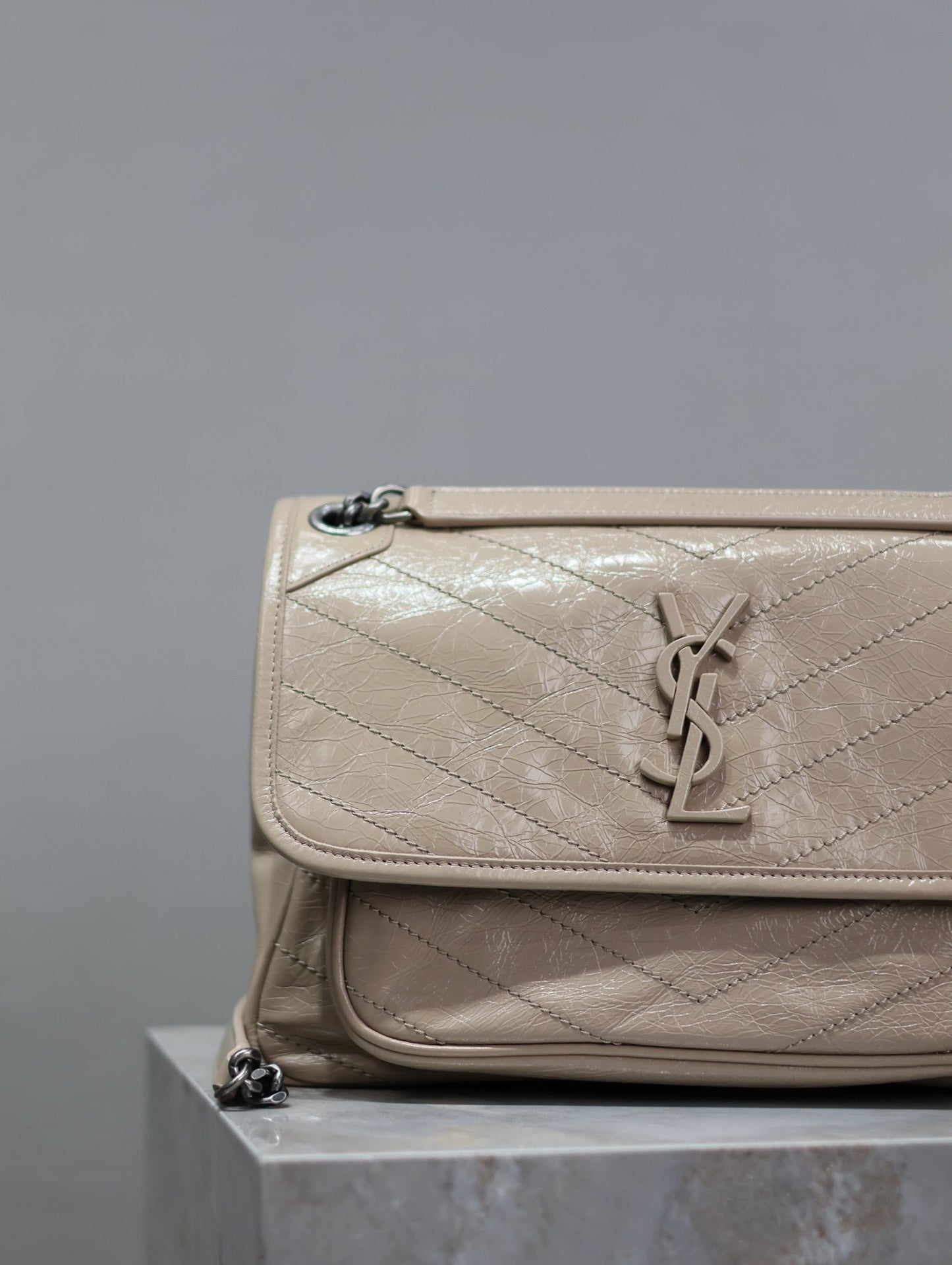 Dragons Bags - Best High-End Brands in One Place - AFFORDABLE LUXURY BAGS - 5989