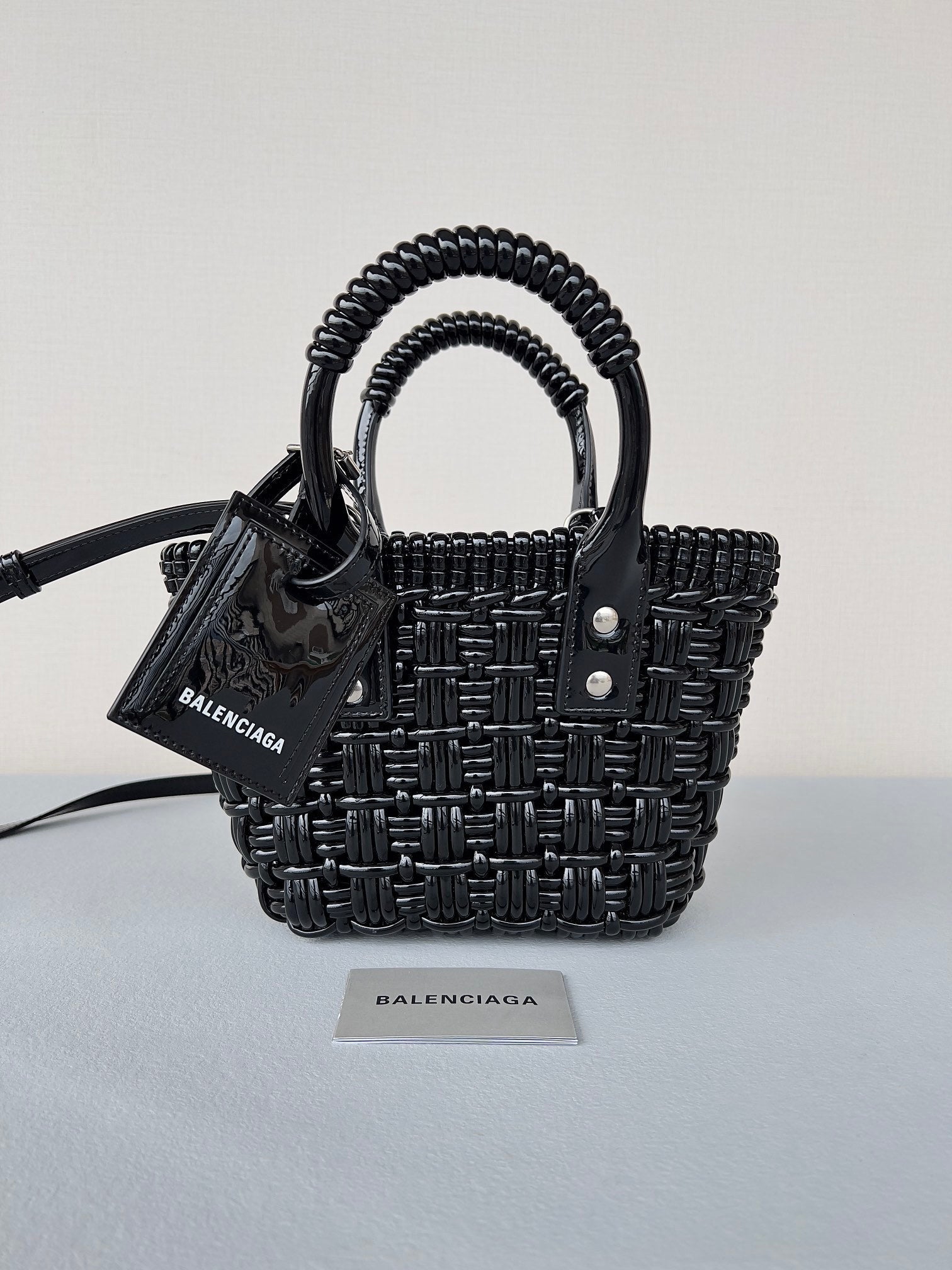 new-luxury-designer-bags-nm24061