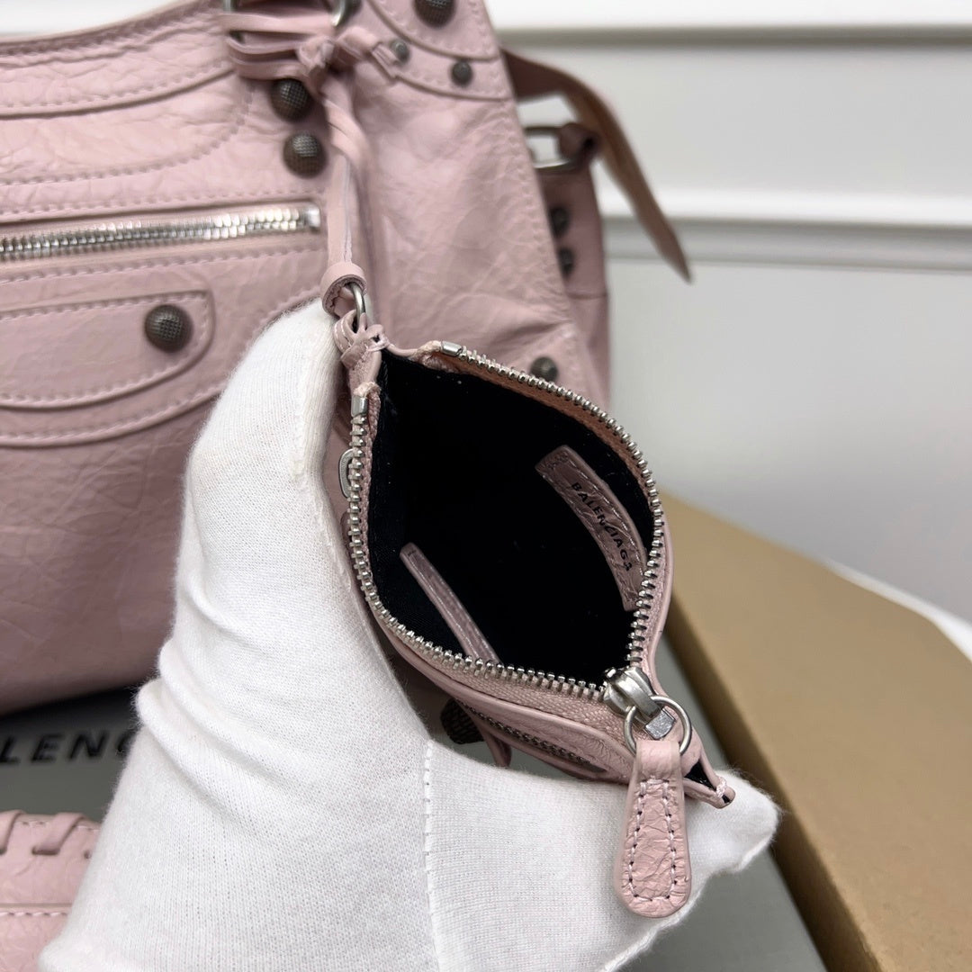 new-luxury-designer-bags-nm24273