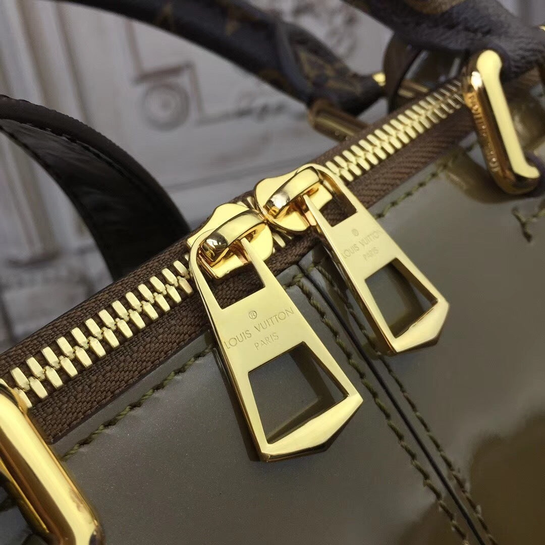 Dragons Bags - High-Quality Designer Products for You - AFFORDABLE LUXURY BAGS - 3567