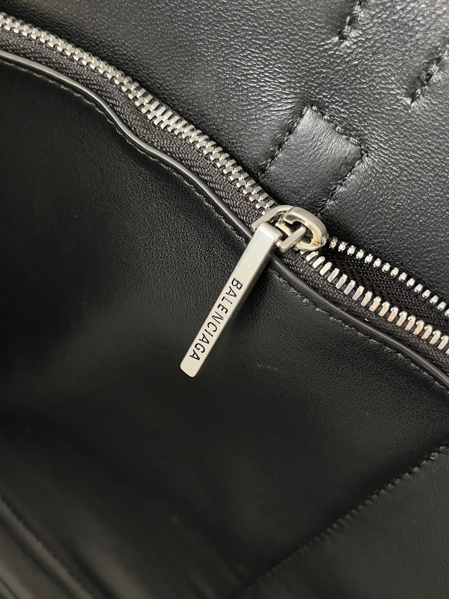 new-luxury-designer-bags-nm24348
