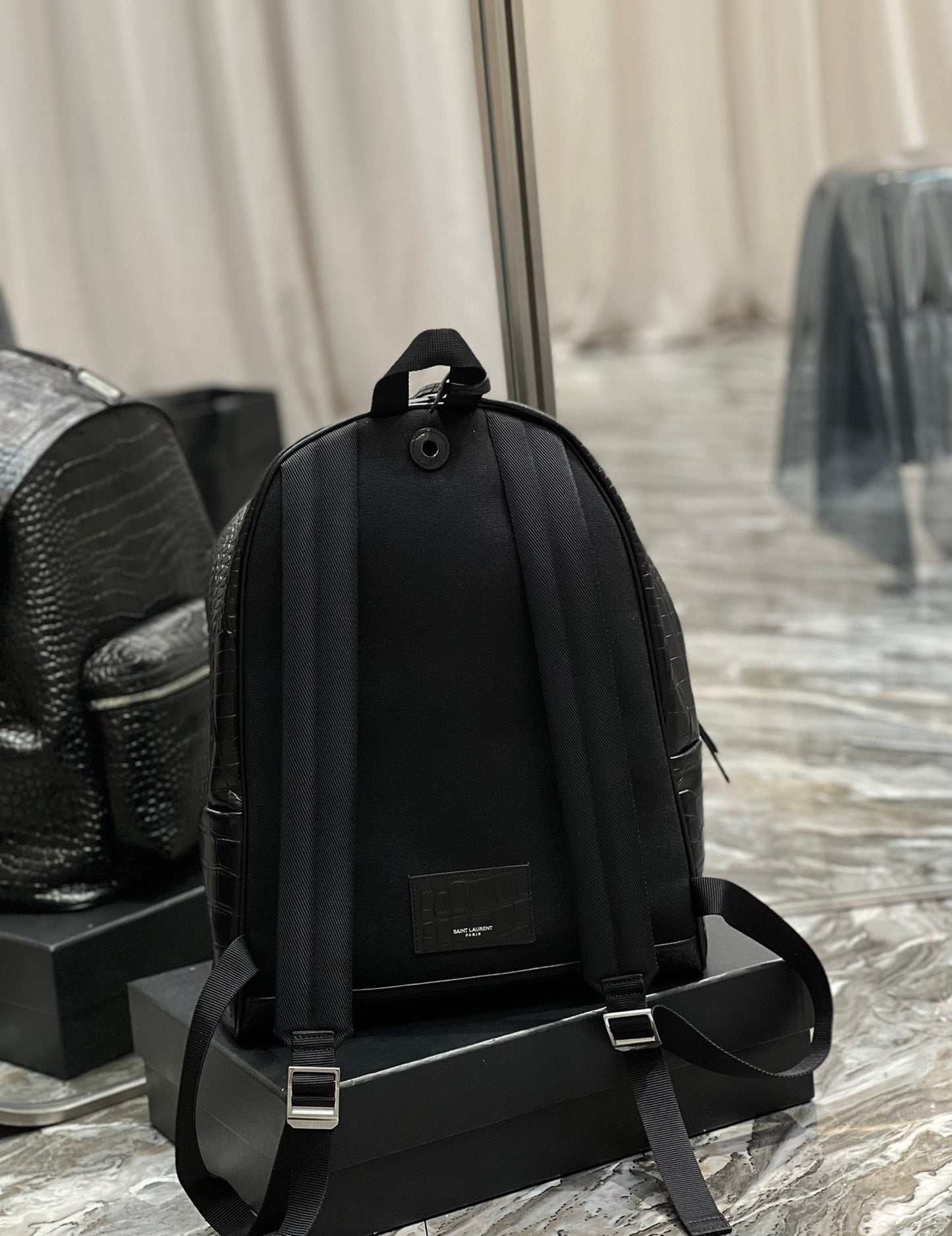 new-luxury-designer-bags-nm24275