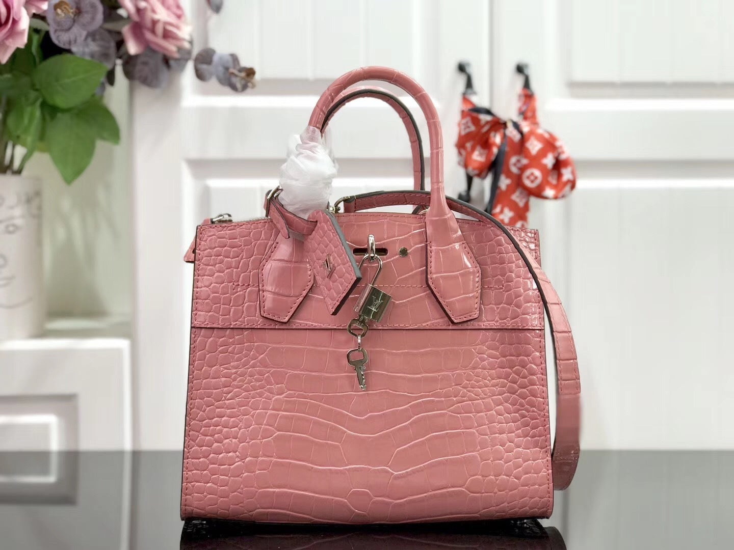 new-luxury-designer-bags-nm21838