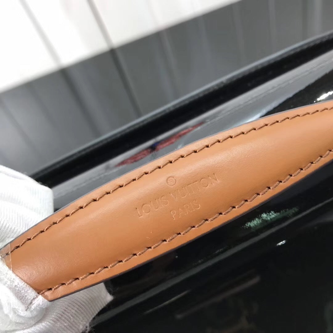 Dragons Bags - Best High-End Brands in One Place - AFFORDABLE LUXURY BAGS - 3901