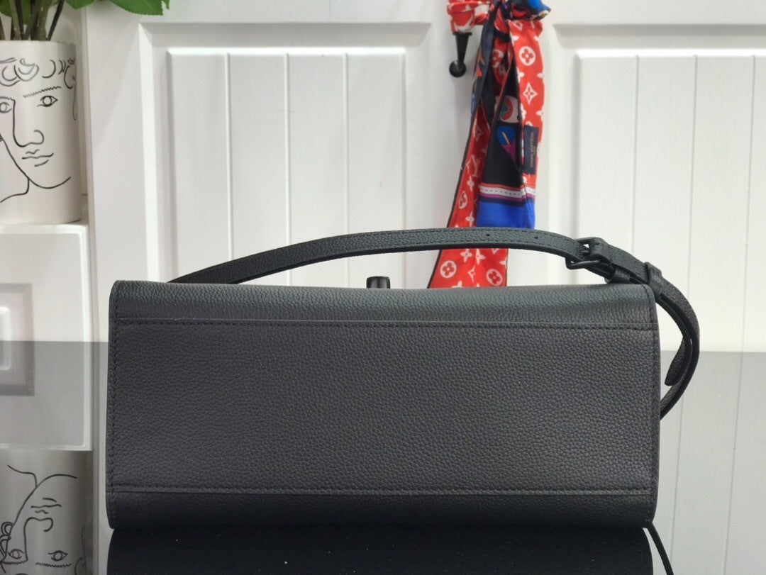 new-luxury-designer-bags-nm22071