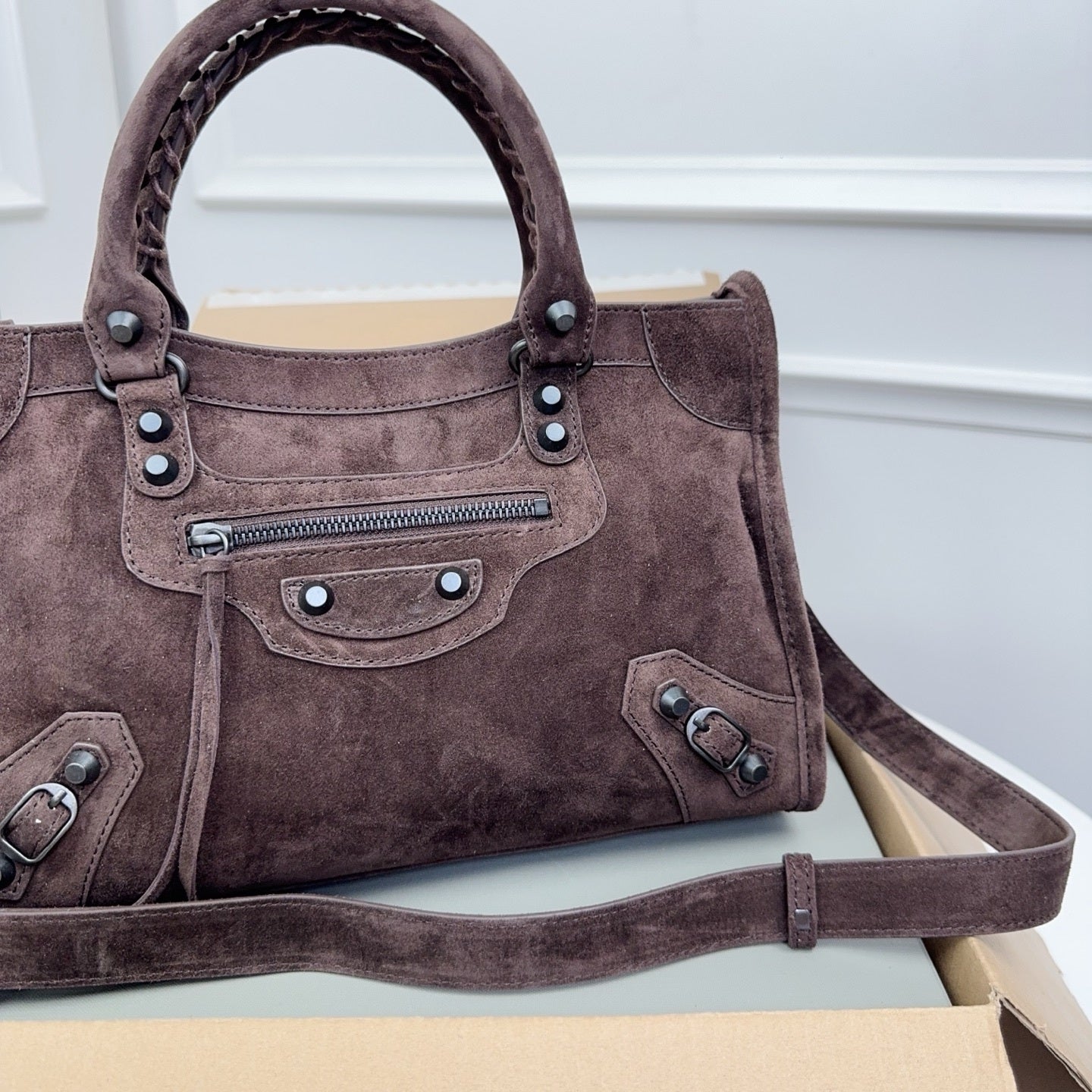new-luxury-designer-bags-nm24352