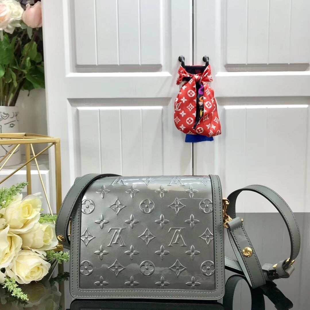 Dragons Bags - Premium Luxury Goods and Accessories - AFFORDABLE LUXURY BAGS - 3910