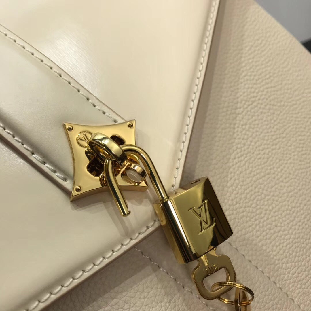 Dragons Bags - Best High-End Brands in One Place - AFFORDABLE LUXURY BAGS - 3917