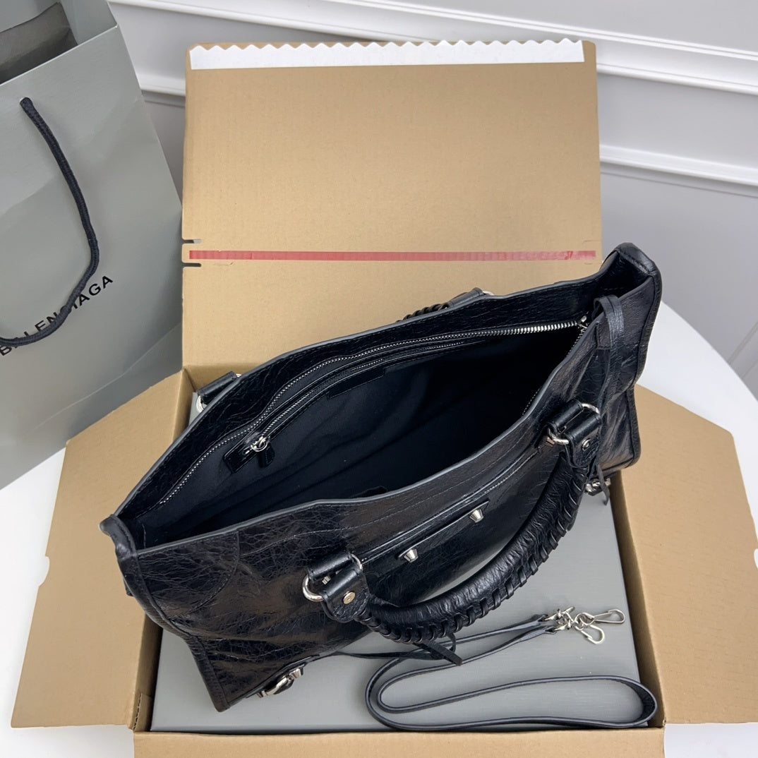 new-designer-premium-bags-nm24012