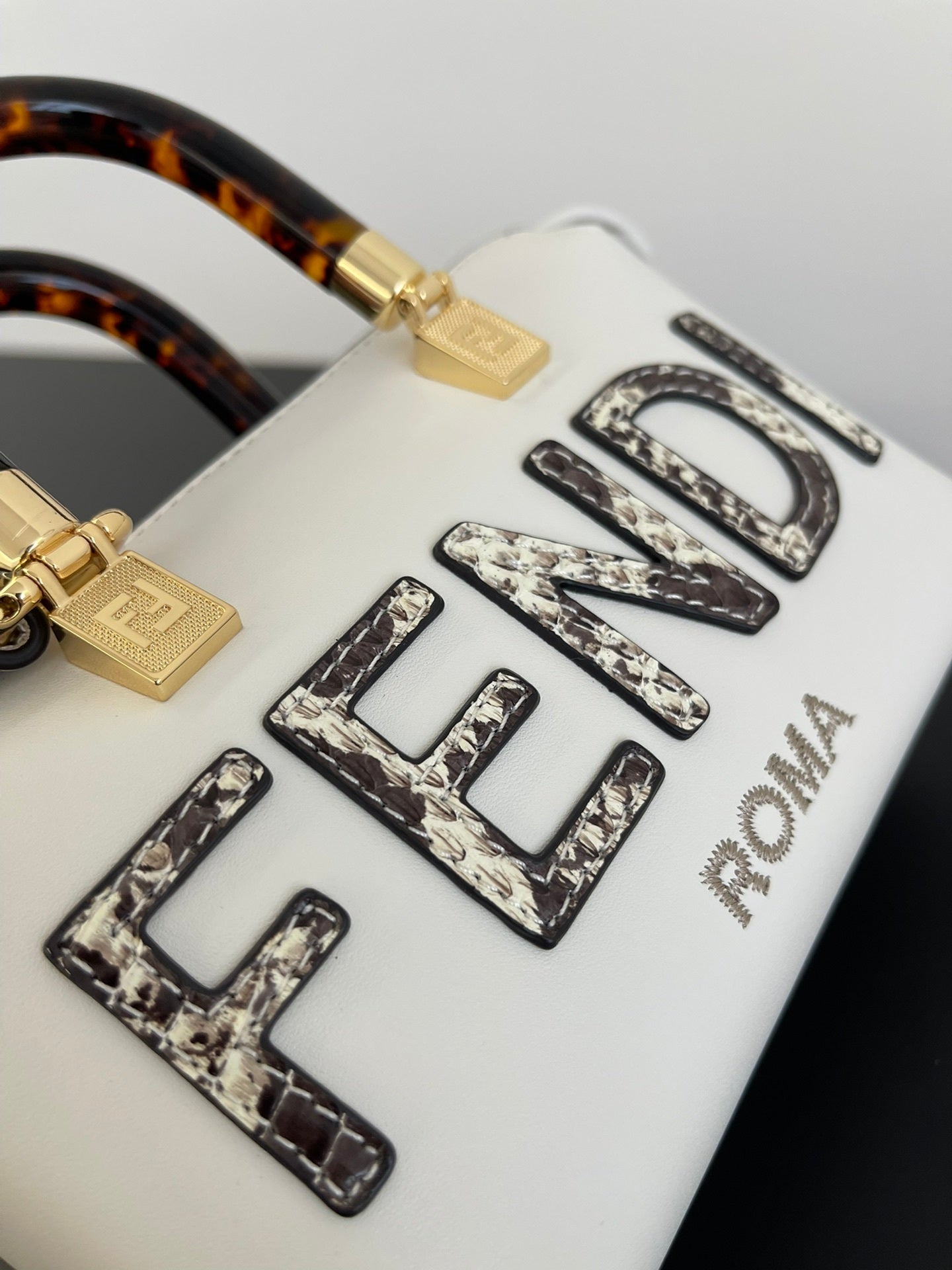 Dragons Bags - High-Quality Designer Products for You - AFFORDABLE LUXURY BAGS - 19166