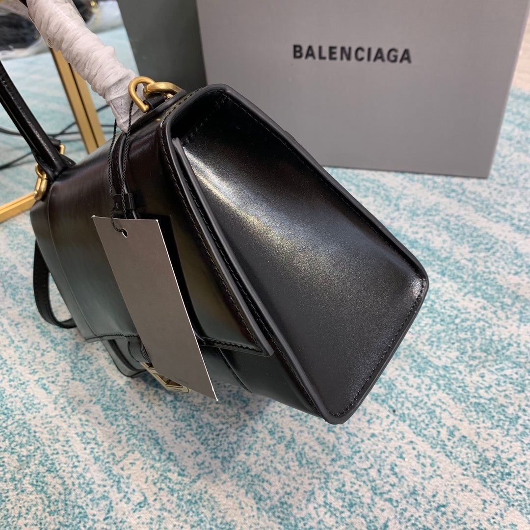 new-luxury-designer-bags-nm24085