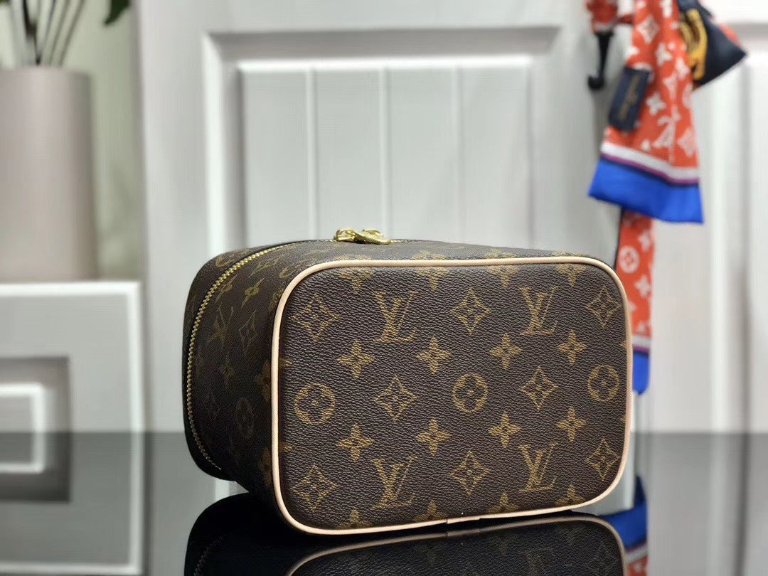 new-designer-premium-bags-nm21945