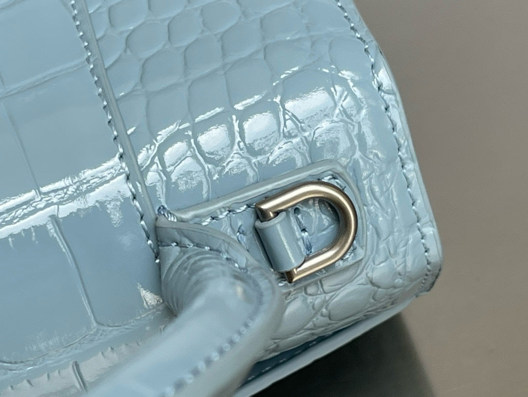 new-luxury-designer-bags-nm25130