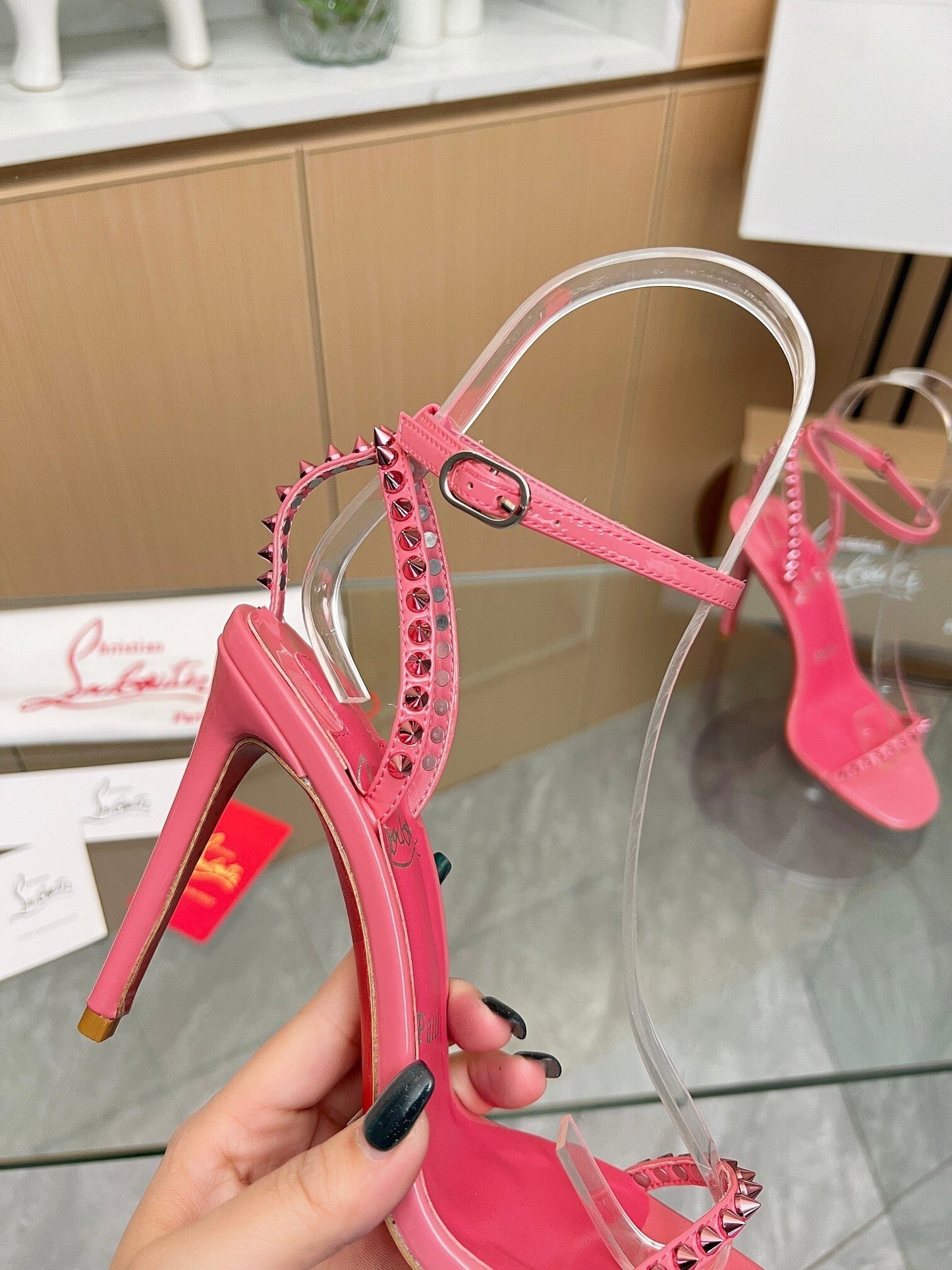 Dragons Bags - High-Quality Designer Products for You - AFFORDABLE LUXURY HEELS - 8083