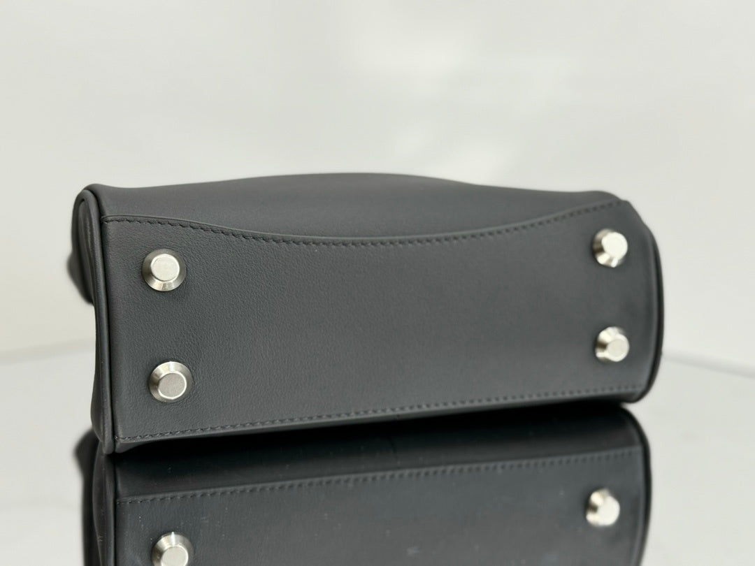 new-designer-premium-bags-nm24848