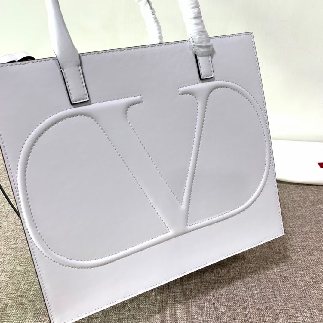 Dragons Bags - High-Quality Designer Products for You - AFFORDABLE LUXURY BAGS - 5623
