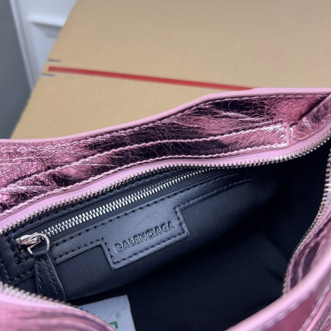 new-luxury-designer-bags-nm24052