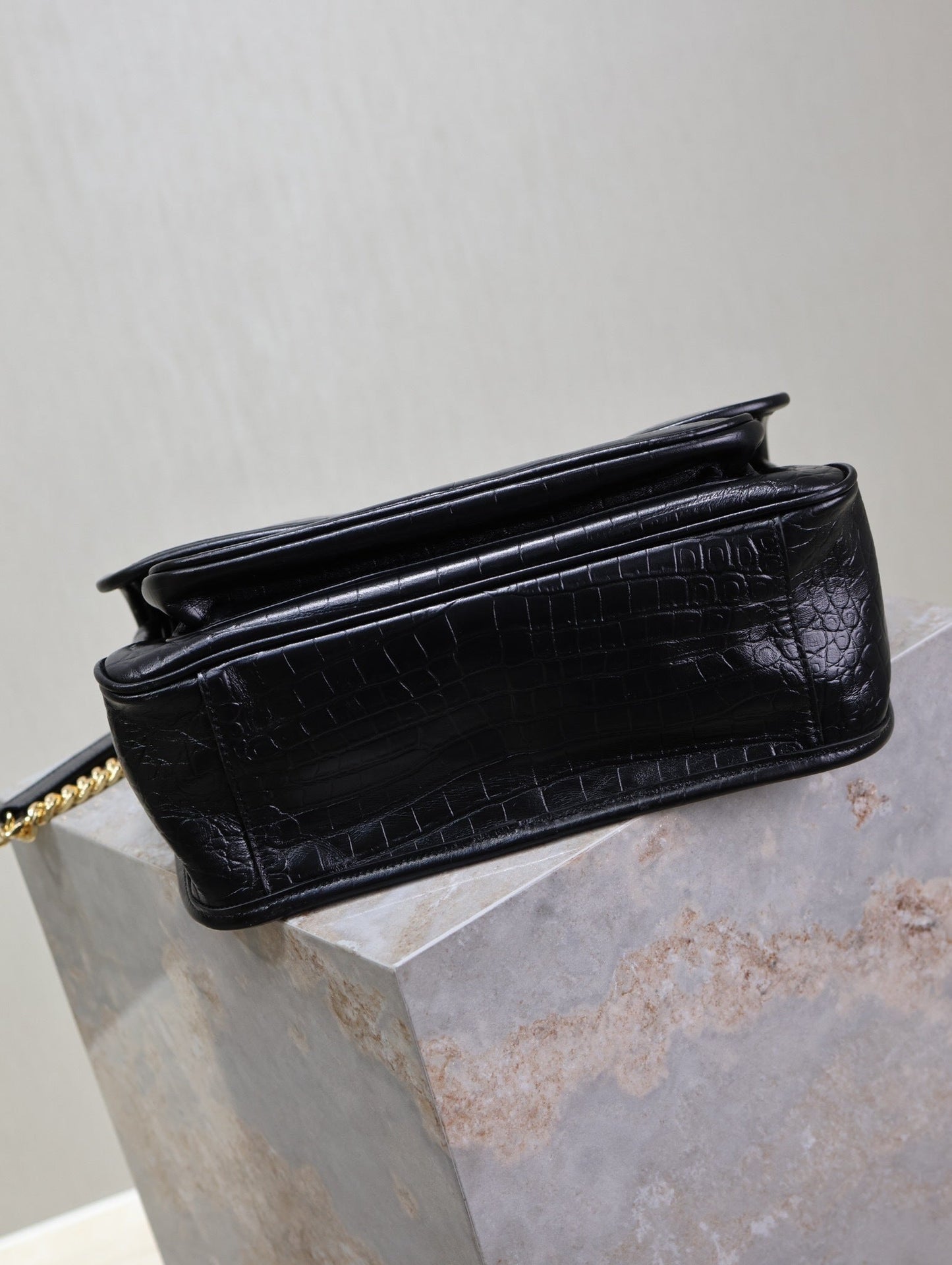 Dragons Bags - DESIGNER BAGS FOR WOMEN - AFFORDABLE LUXURY BAGS - 6000