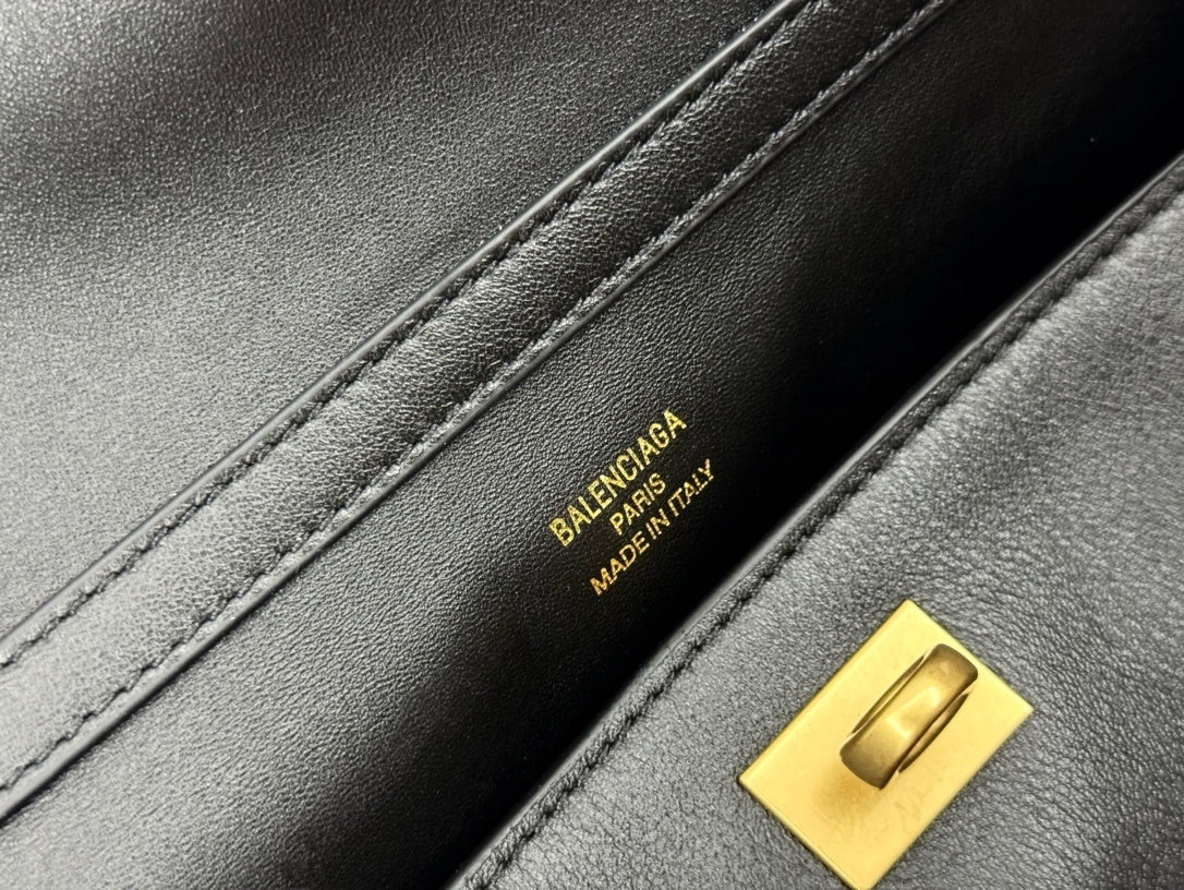new-luxury-designer-bags-nm25089