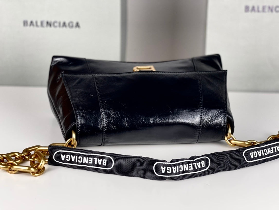 new-luxury-designer-bags-nm24185