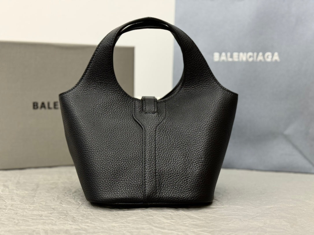 new-luxury-designer-bags-nm25146
