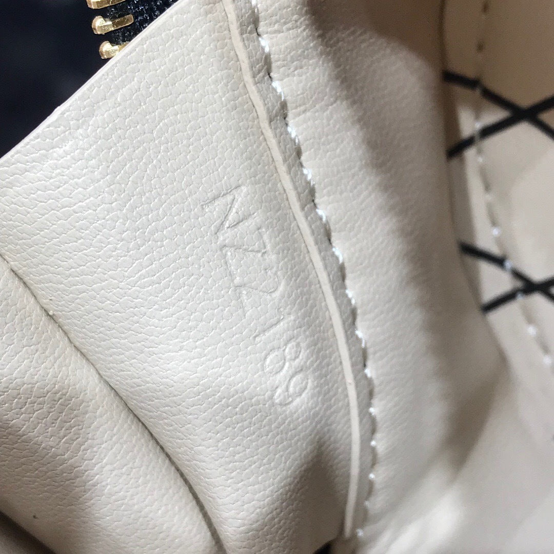 new-luxury-designer-bags-nm22115