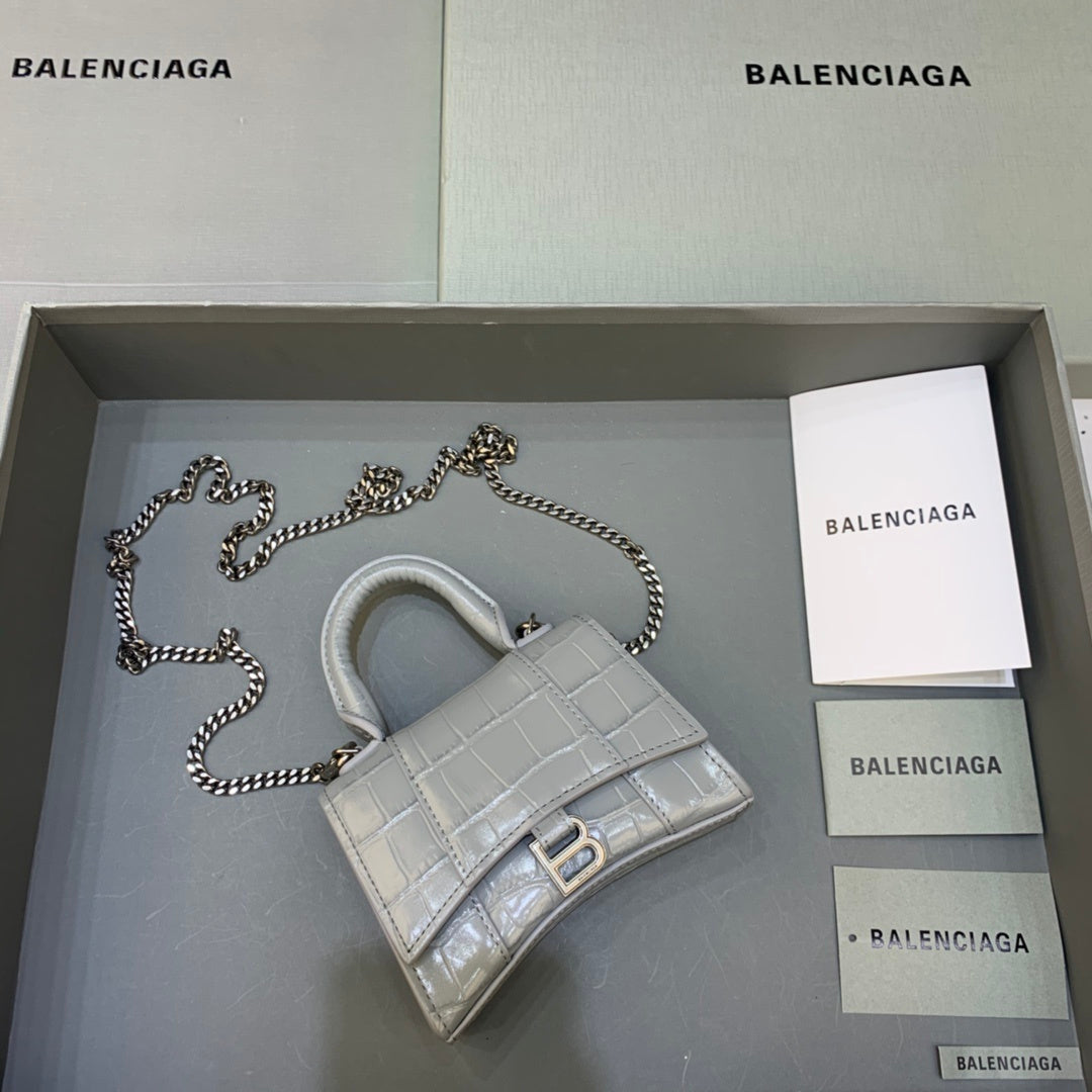 new-luxury-designer-bags-nm25072