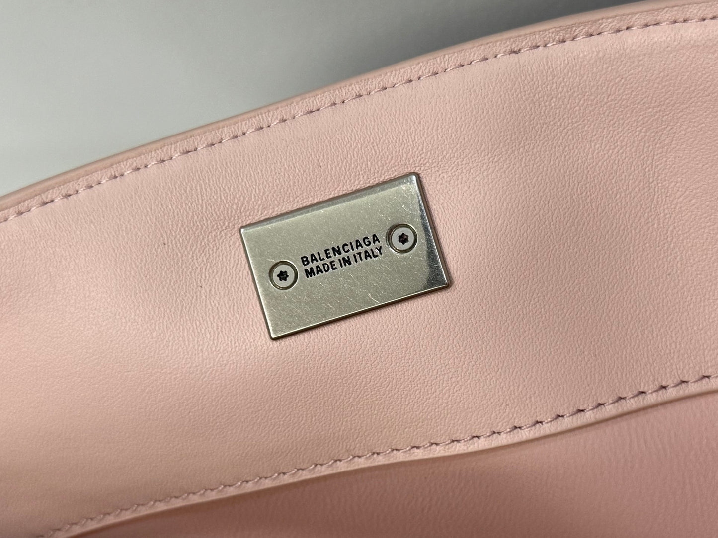 new-luxury-designer-bags-nm24574