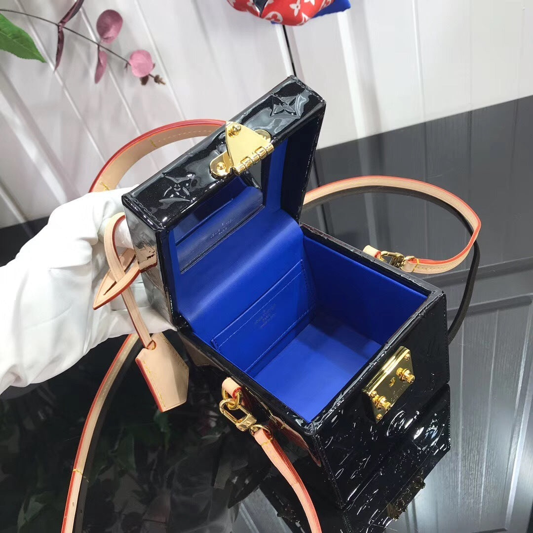 new-designer-premium-bags-nm22155