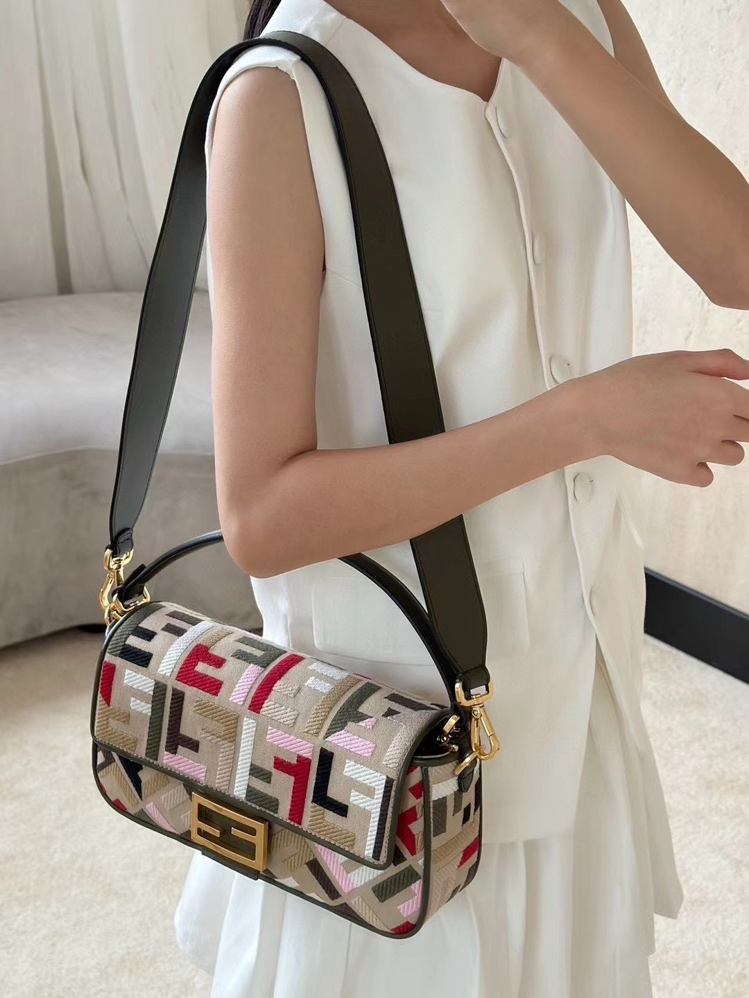 Dragons Bags - Best High-End Brands in One Place - AFFORDABLE LUXURY BAGS - 19168