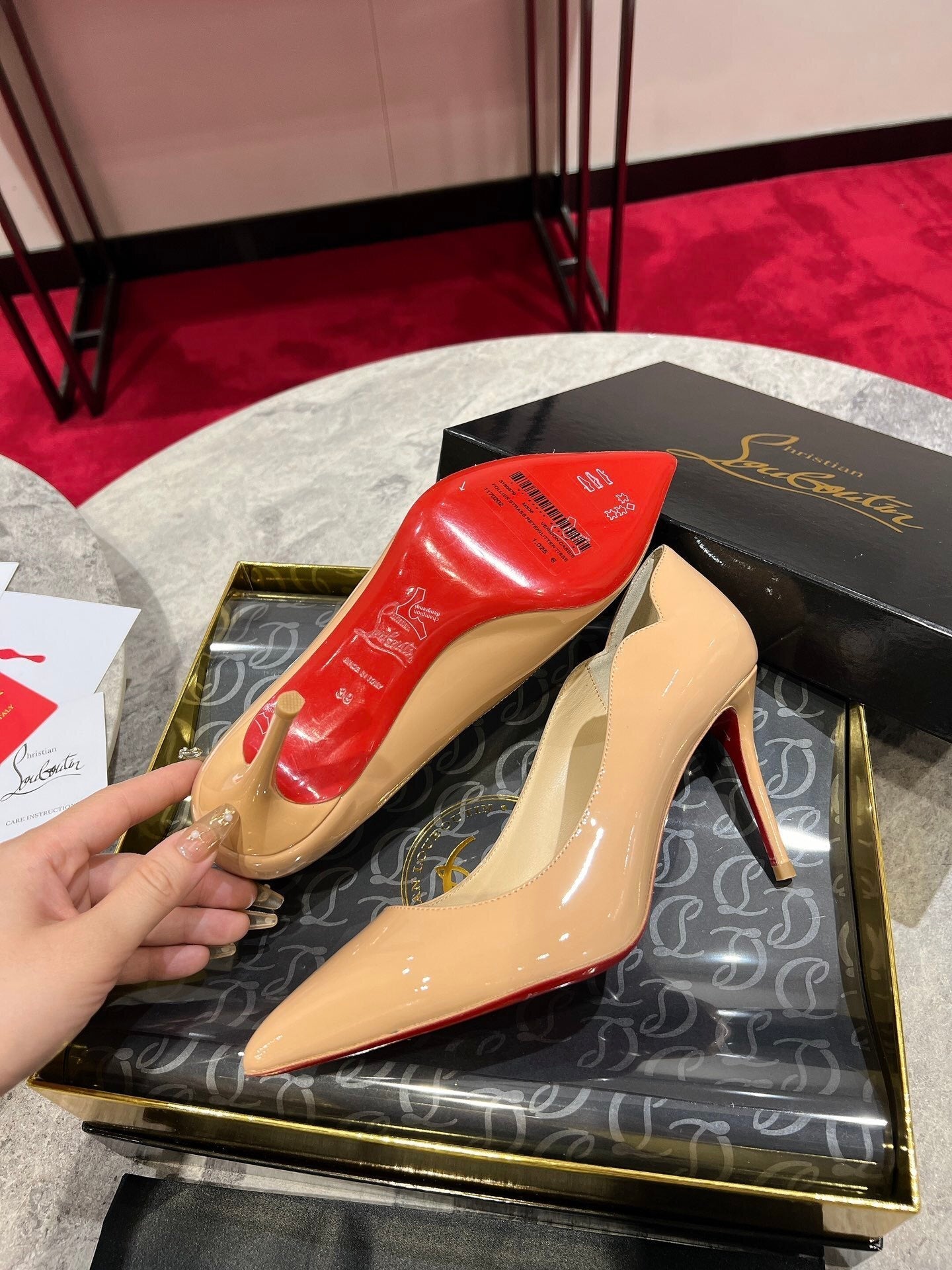 Dragons Bags - High-Quality Designer Products for You - AFFORDABLE LUXURY HEELS - 8187