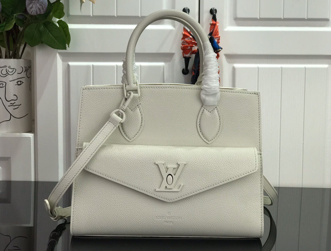 new-luxury-designer-bags-nm22071