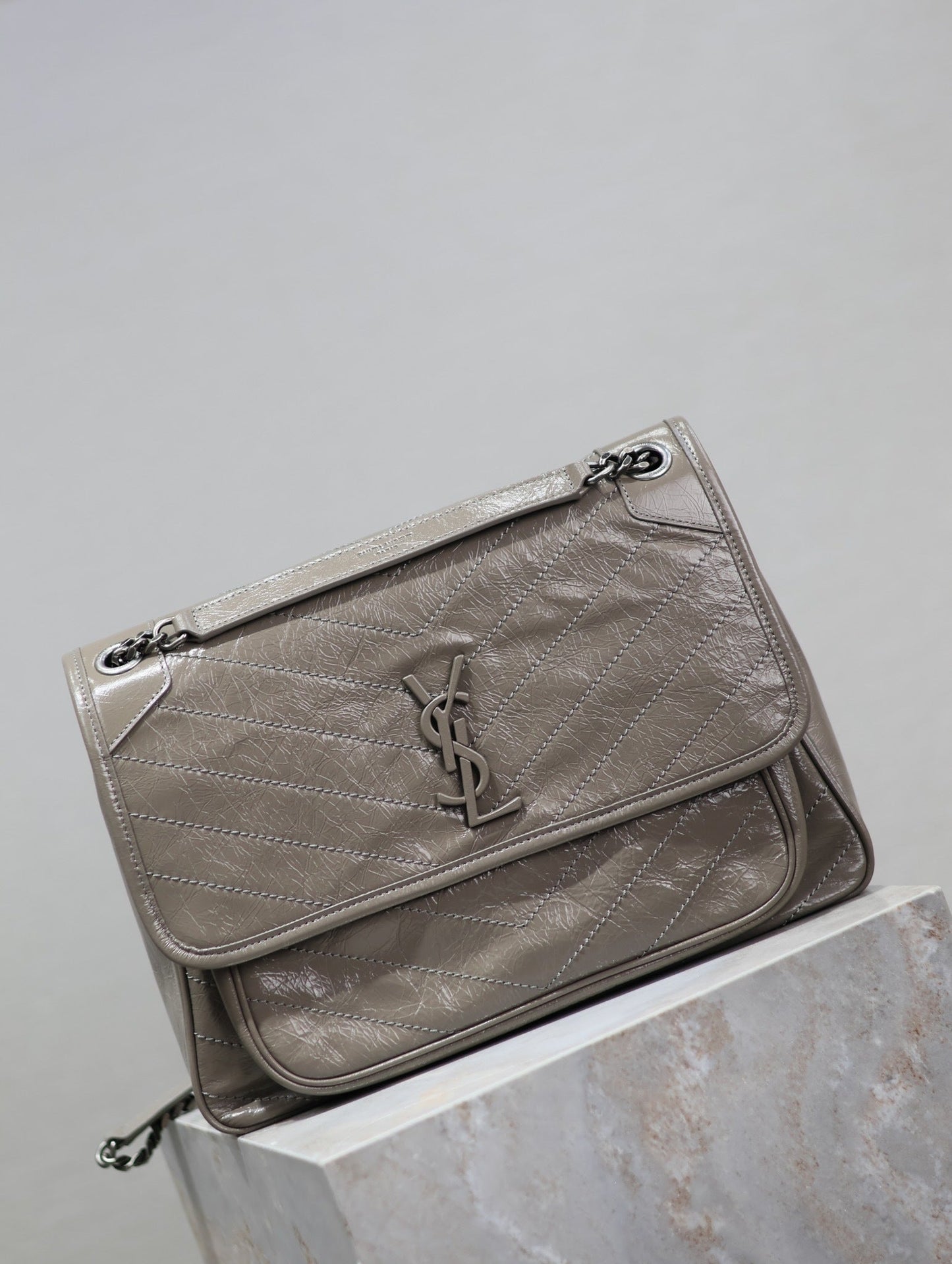 Dragons Bags - High-Quality Designer Products for You - AFFORDABLE LUXURY BAGS - 5987