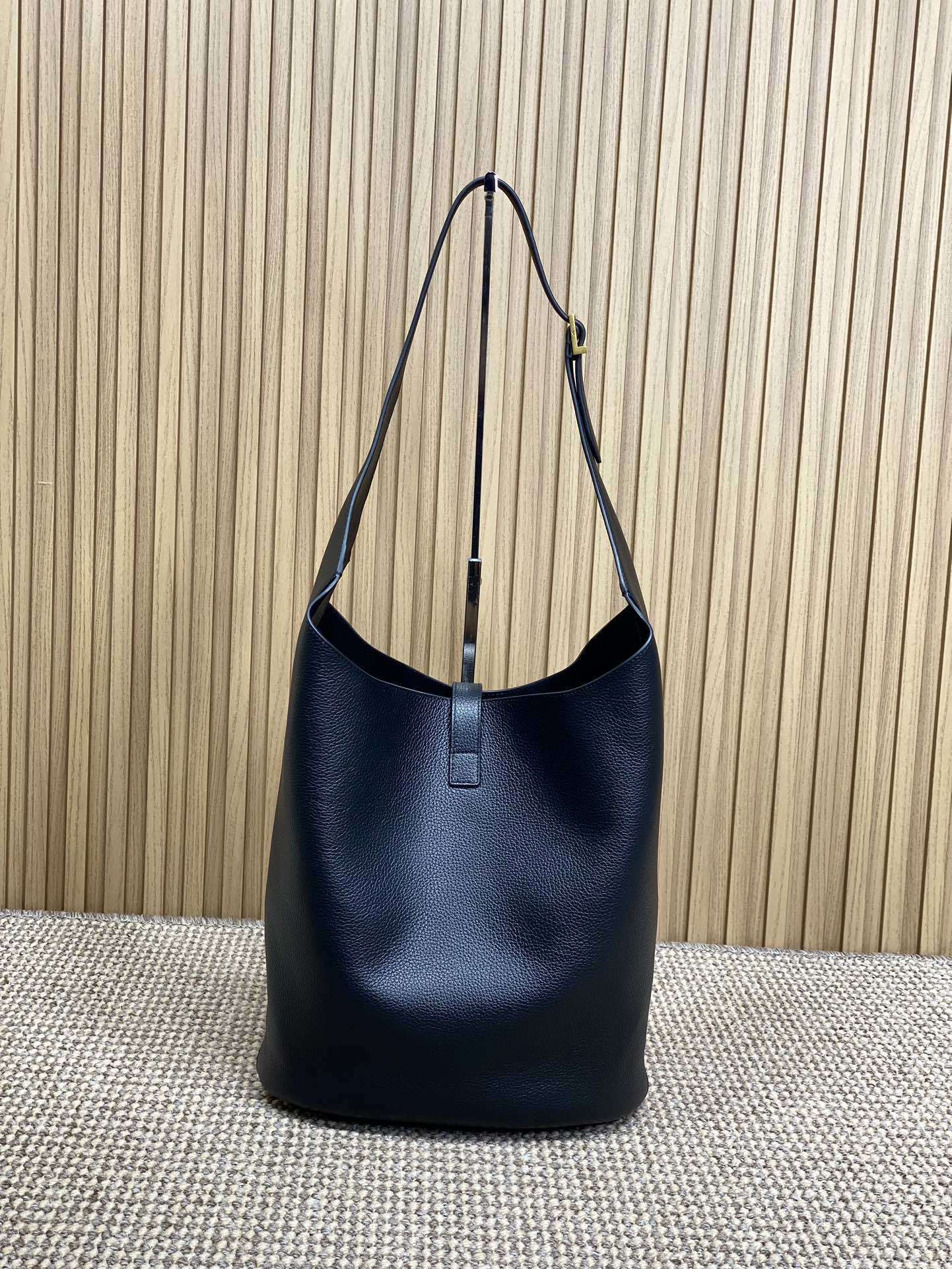 Dragons Bags - High-Quality Designer Products for You - AFFORDABLE LUXURY BAGS - 5911