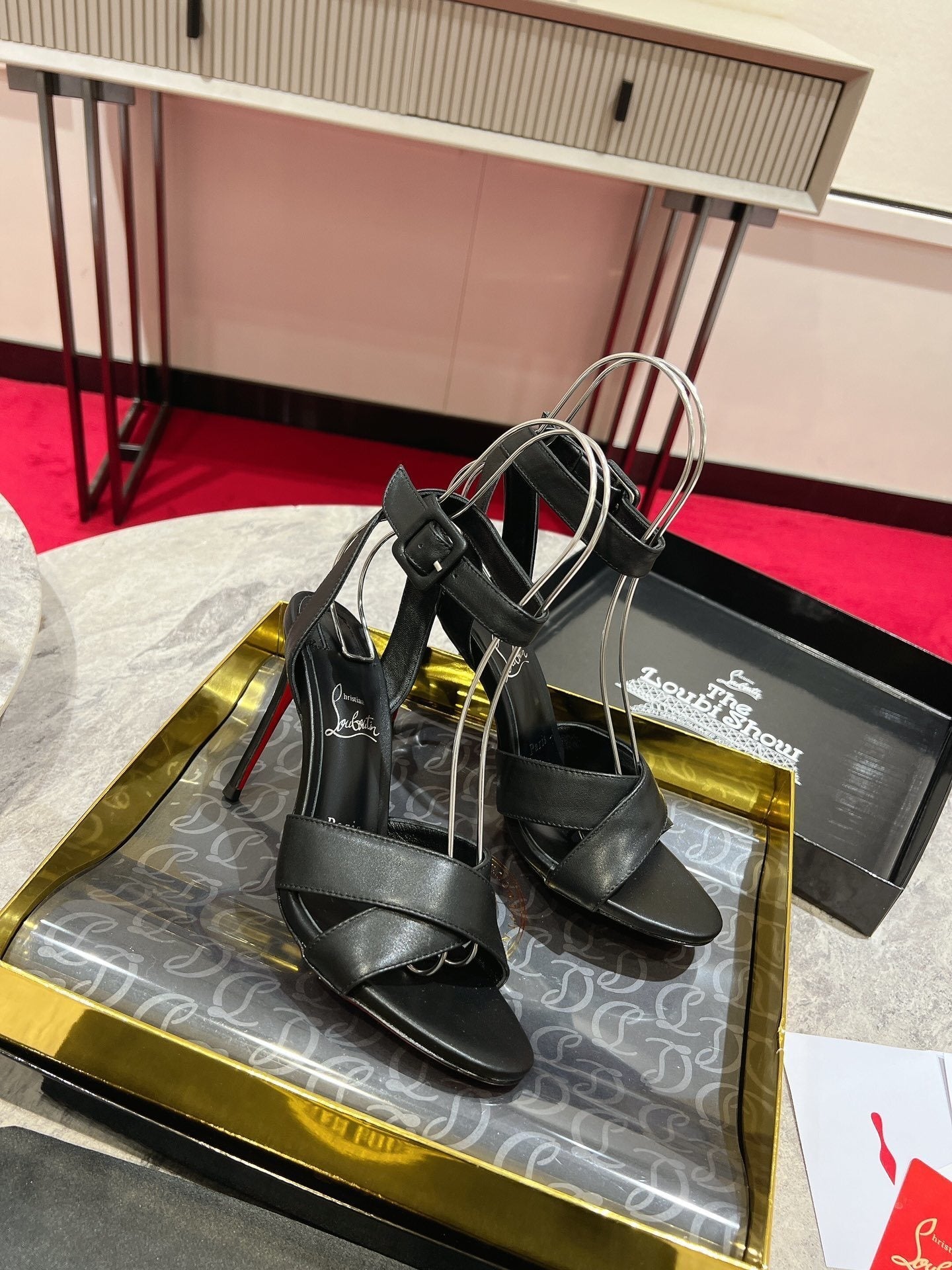Dragons Bags - Premium Luxury Goods and Accessories - AFFORDABLE LUXURY HEELS - 8082