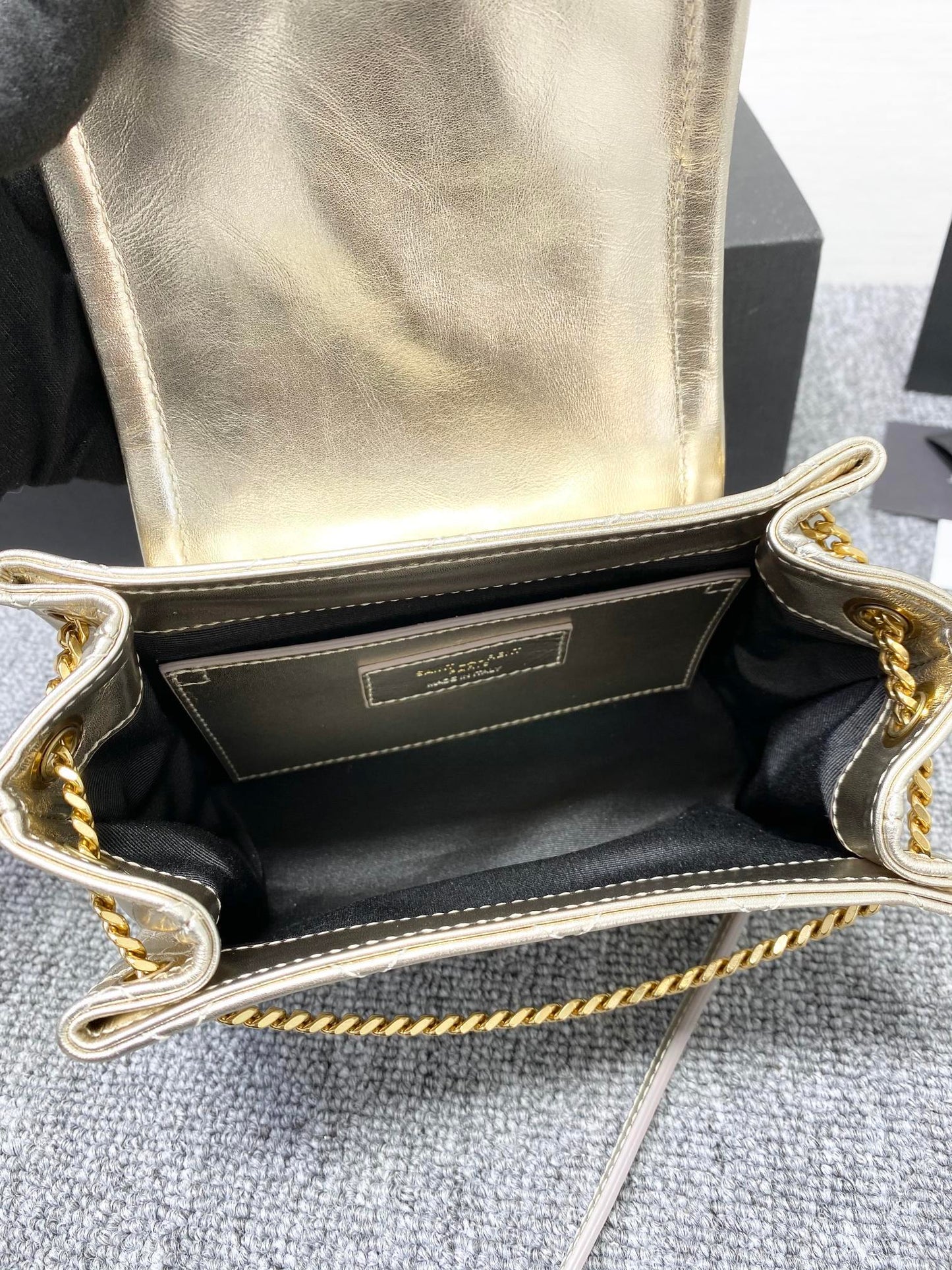 Dragons Bags - High-Quality Designer Products for You - AFFORDABLE LUXURY BAGS - 5867