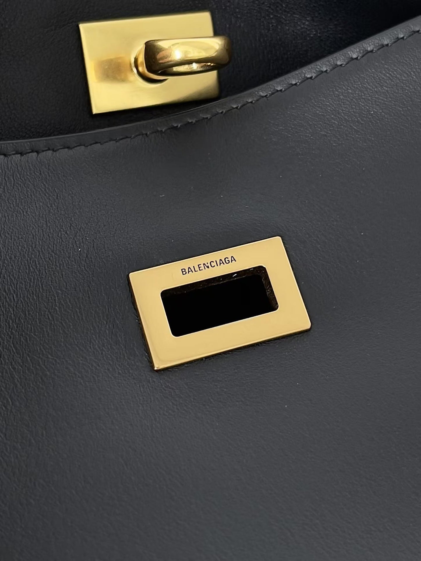 new-luxury-designer-bags-nm24354