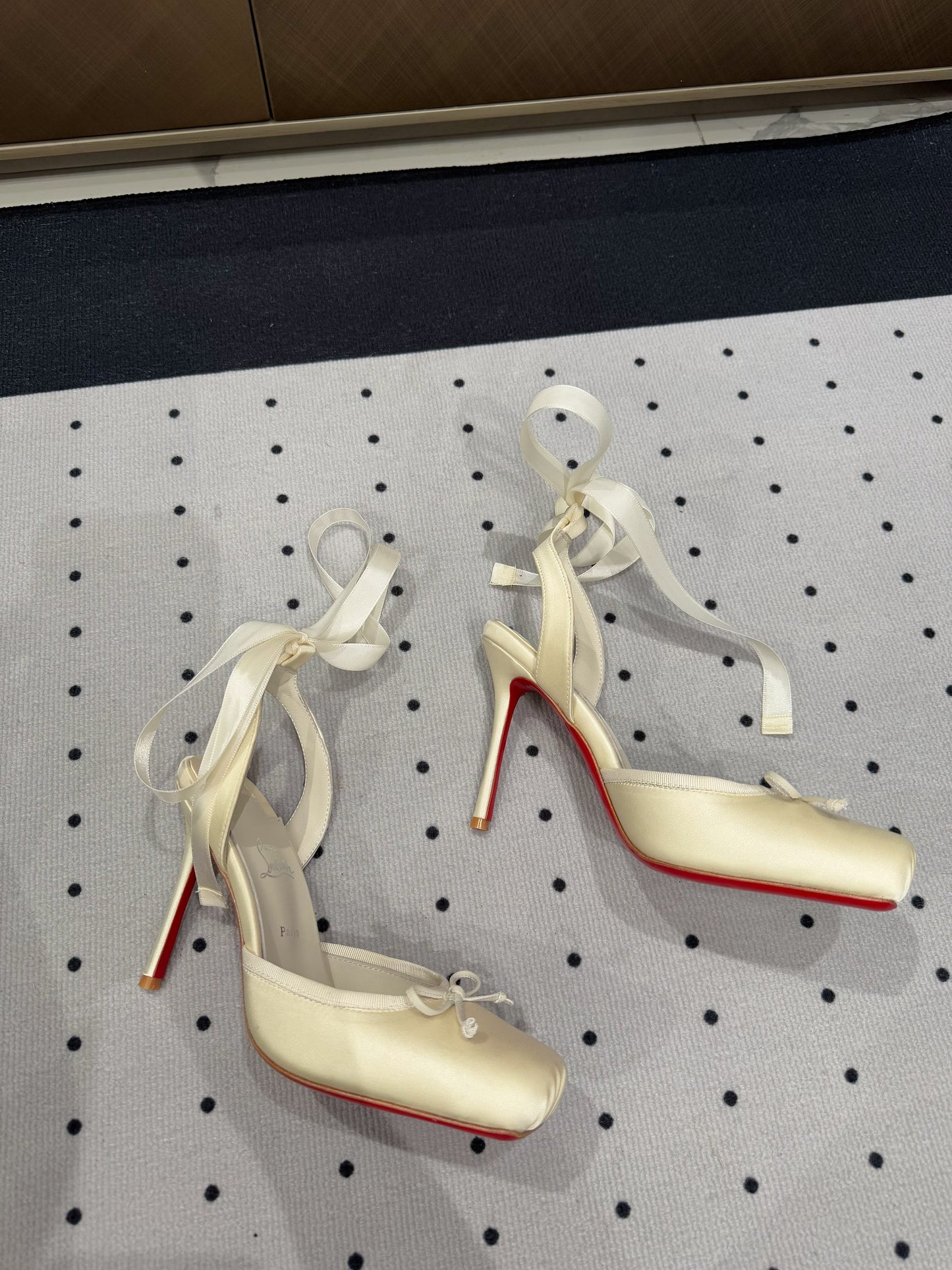 Dragons Bags - Best High-End Brands in One Place - AFFORDABLE LUXURY HEELS - 8217