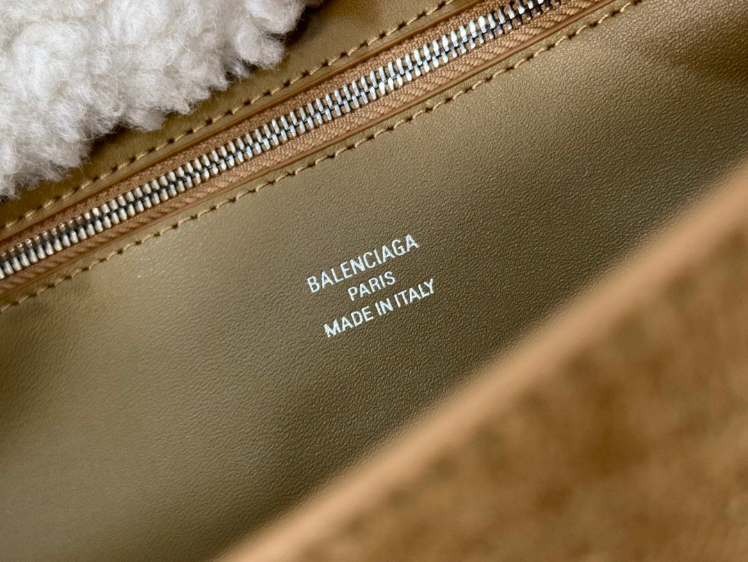 new-luxury-designer-bags-nm24913