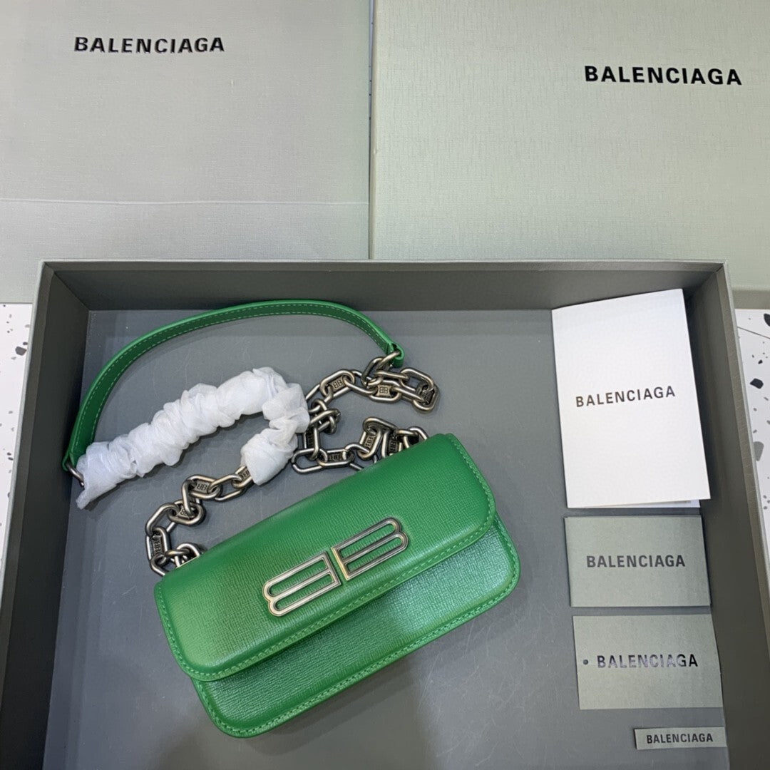 new-luxury-designer-bags-nm24794