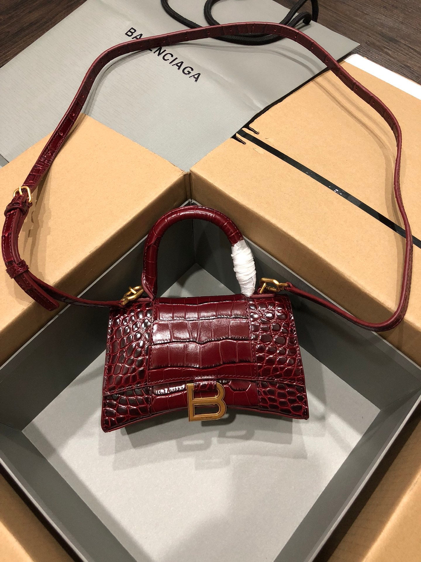 new-luxury-designer-bags-nm25071