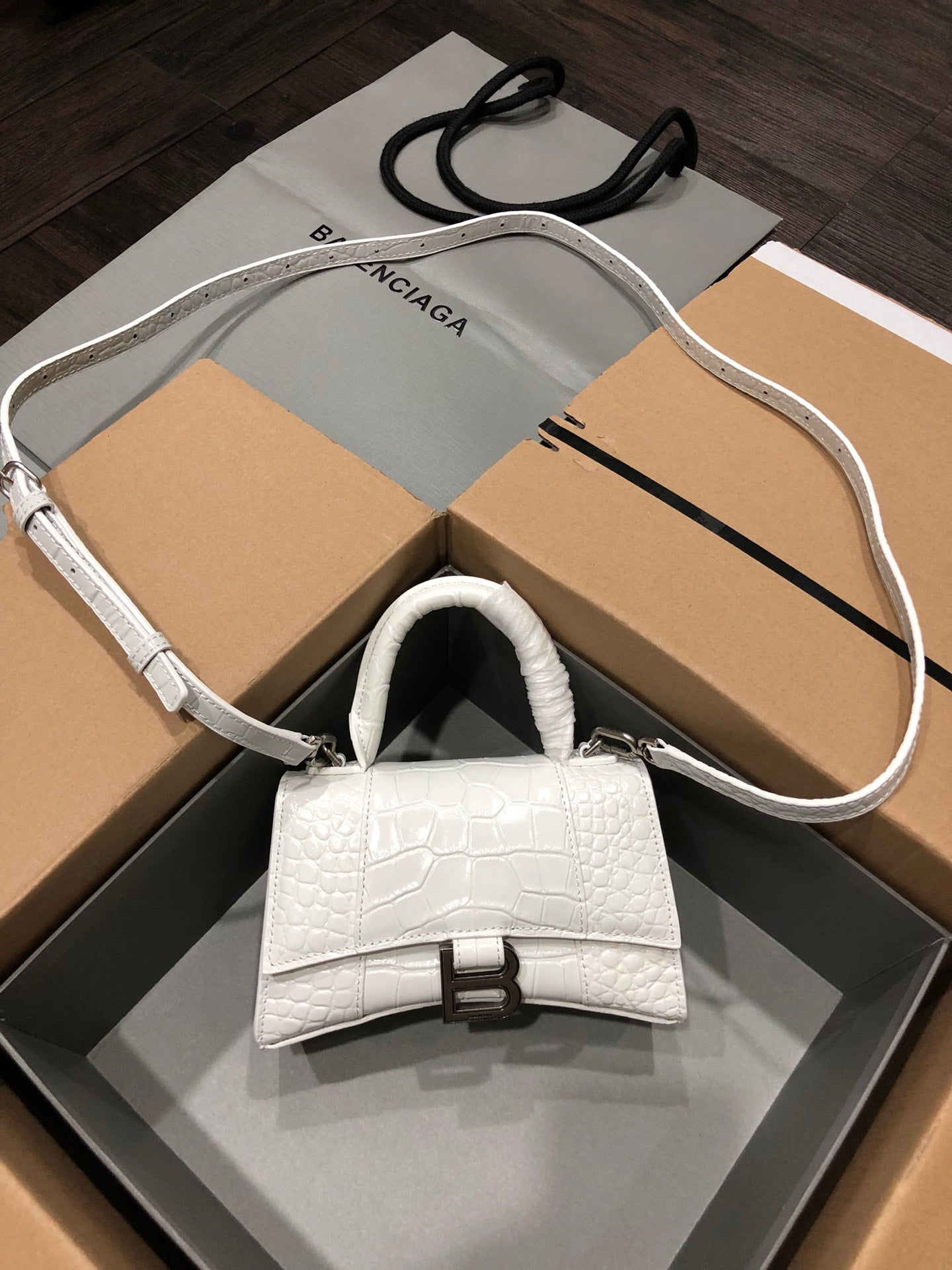 new-designer-premium-bags-nm24812
