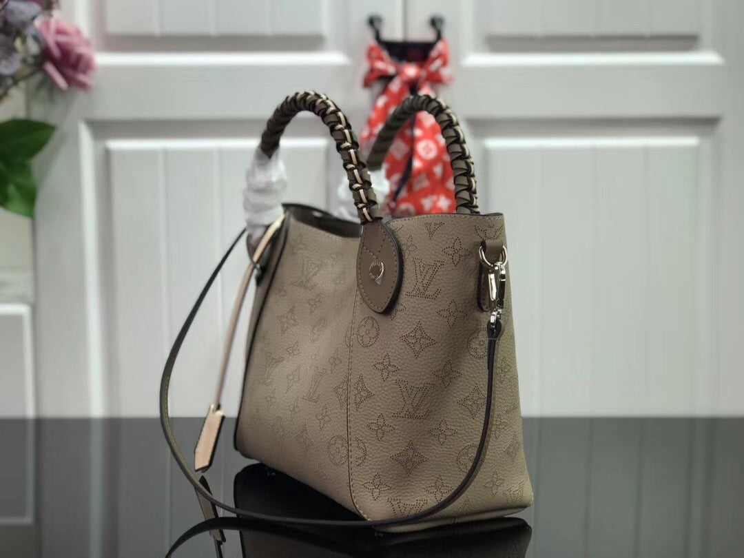 Dragons Bags - High-Quality Designer Products for You - AFFORDABLE LUXURY BAGS - 3995