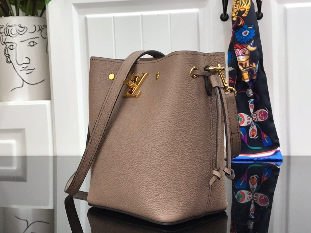new-luxury-designer-bags-nm22049