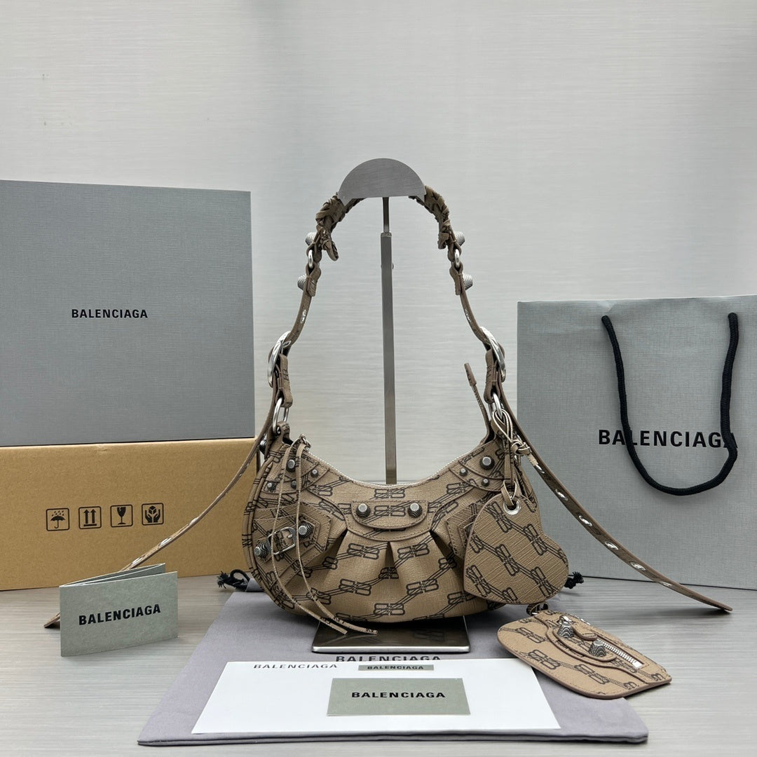 new-designer-premium-bags-nm24202
