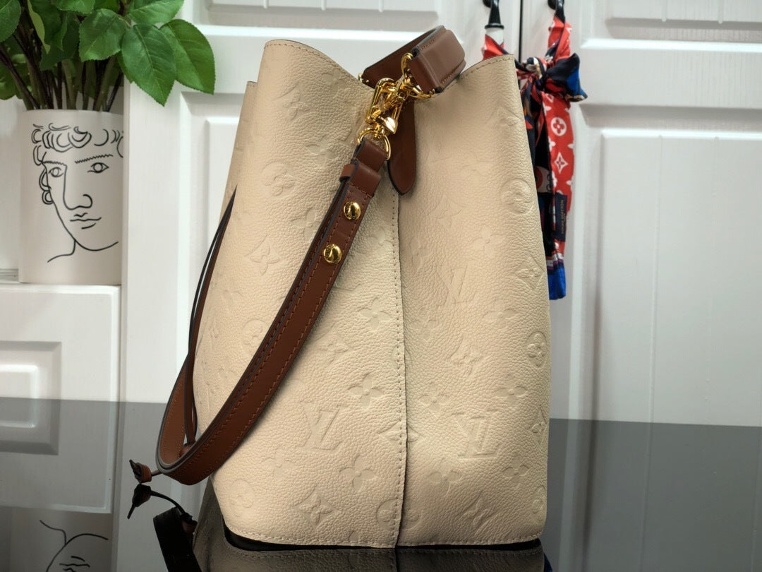 new-luxury-designer-bags-nm22051