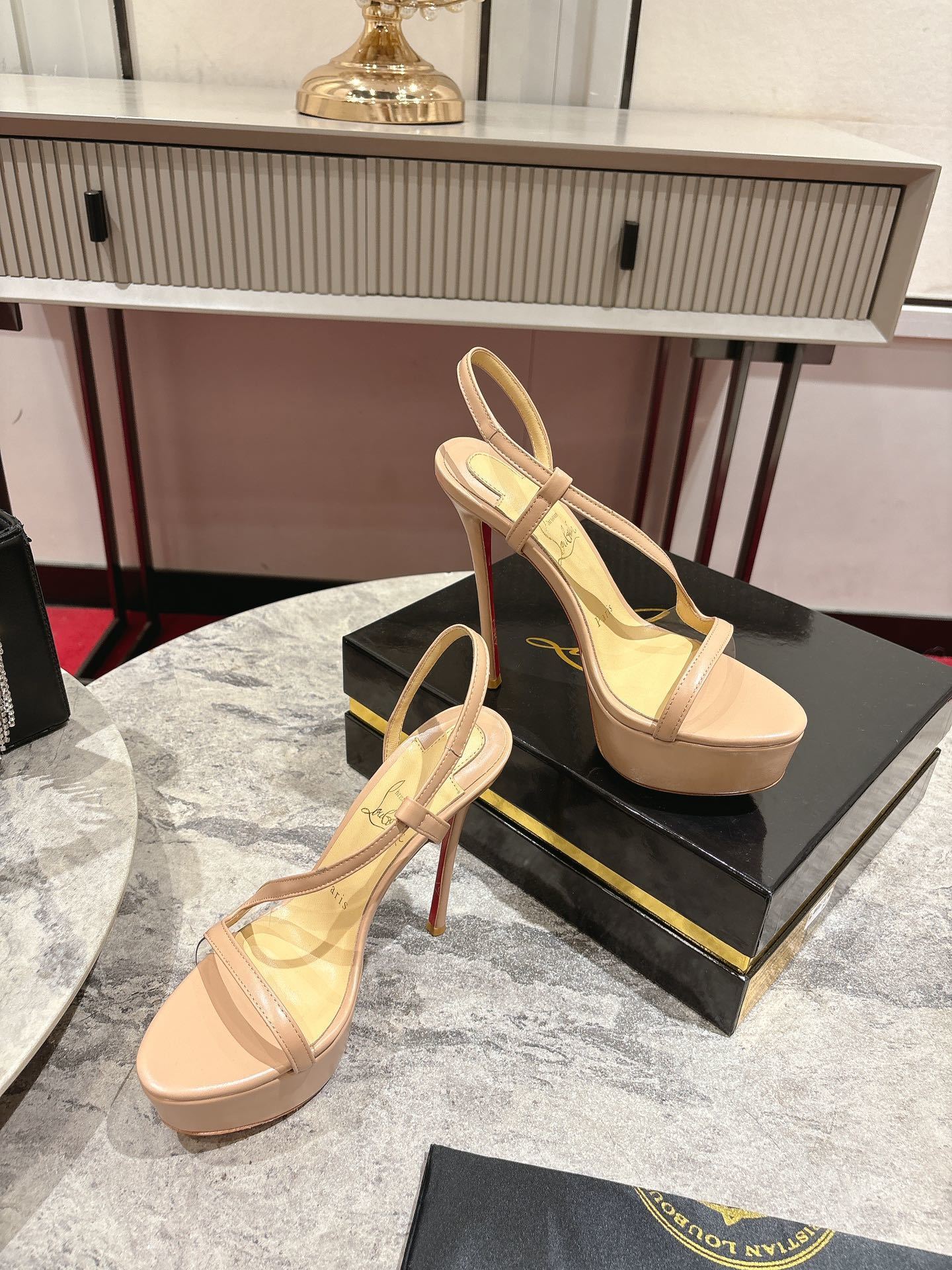 Dragons Bags - Premium Luxury Goods and Accessories - AFFORDABLE LUXURY HEELS - 8294