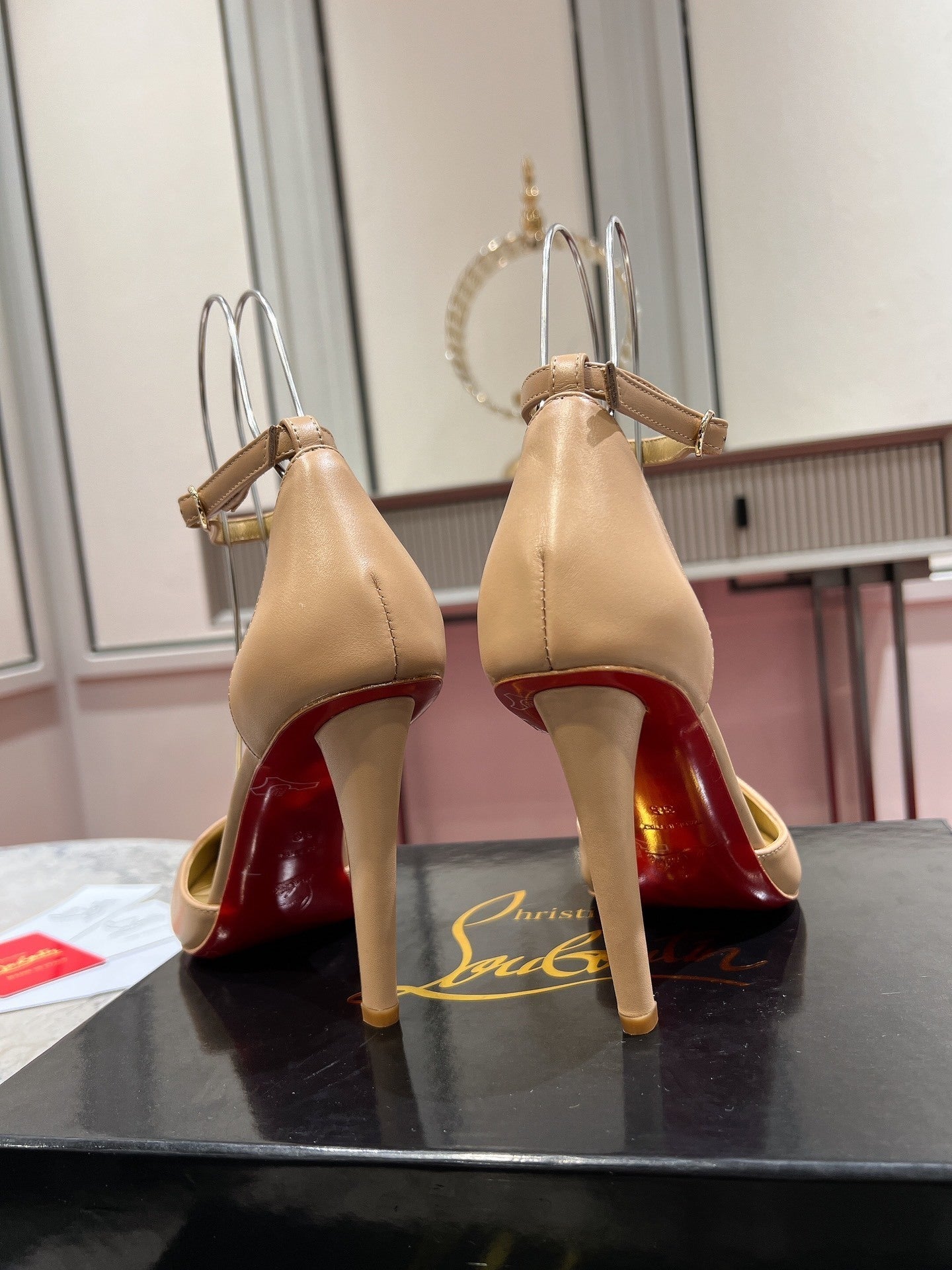 Dragons Bags - Best High-End Brands in One Place - AFFORDABLE LUXURY HEELS - 8085